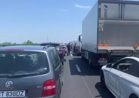 Aglomerație pe Austostrada Soarelui. Lumea a dat năvală la mare ca să petreacă acolo mini-vacanța de Rusalii