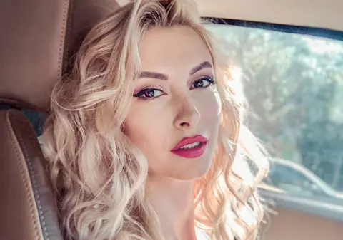 Andreea Bălan a impresionat-o pe Iulia Albu. Ce a spus fashion-editorul despre cântăreață