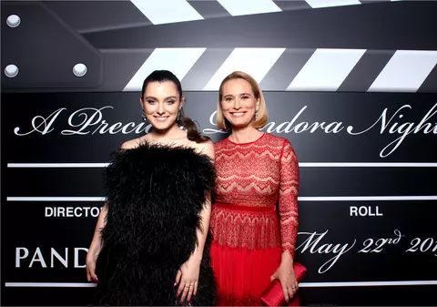 Fiica Andreei Esca suportă cu greu separarea de familie. Prezentatoarea tv a mers să o instaleze pe Alexia la Londra. „Nu îi place în Anglia”