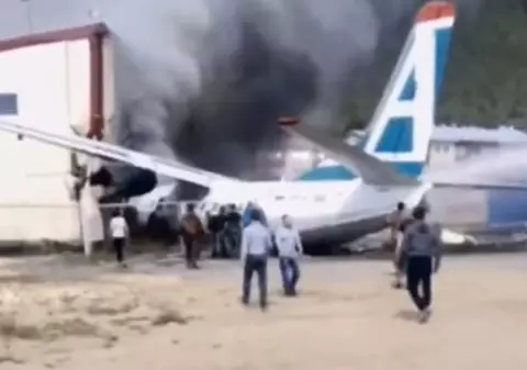 VIDEO | Incident aviatic în Rusia: 2 morţi şi 7 răniţi, după ce un avion de pasageri a efectuat o aterizare de urgenţă