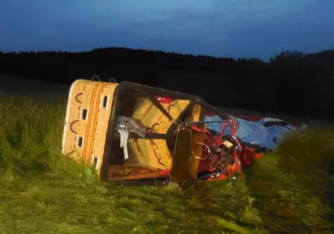 Un balon cu aer cald s-a prăbușit în Germania. Un om a murit, iar alți doi au fost răniți