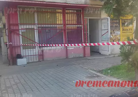 VIDEO | Jaf la o casă de amanet din Bârlad. Metoda ingenioasă folosită de hoți!