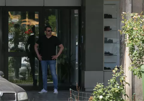 FOTO/ Ioana Ginghină și Alexandru Papadopol au depus actele de divorț. Actorii, împreună la notar