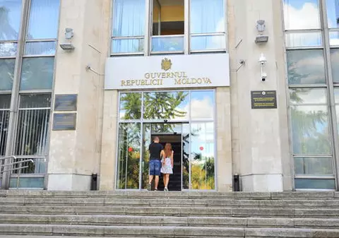 Haos la Chișinău: alertă cu bombă la Parlament, la  Guvern și la Președinție!