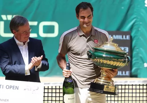 Roger Federer, al 10-lea titlu la Halle. Are 102, în total