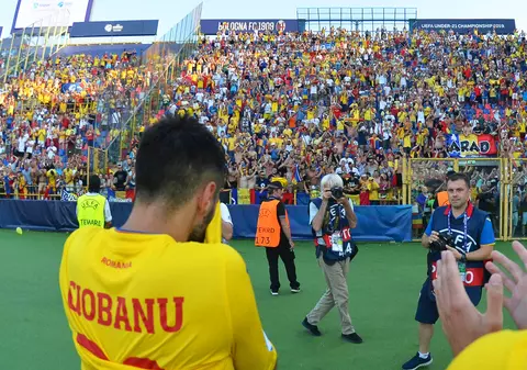 Naționala de tineret se întoarce vineri noapte în țară. Suporterii le-au pregătit băieților o surpriză la aeroport