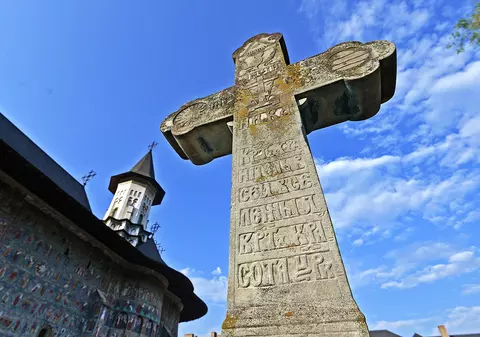 Anchetele care sperie Biserica. Motivele pentru care a fost amenințată jurnalista Diana Oncioiu