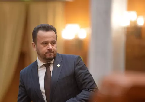 Liviu Pop, fost ministru al Educației, semnal de alarmă în prima zi a Evaluării Naționale: „Unde au dispărut 25.000 de elevi?”