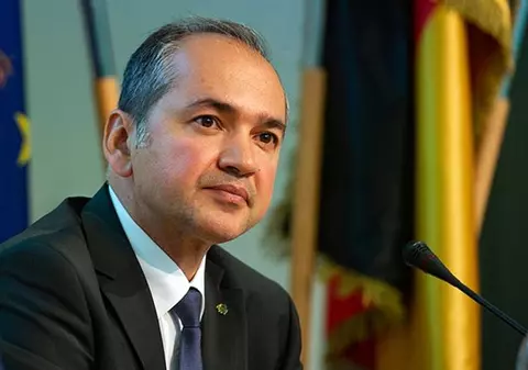 INTERVIU EXCLUSIV | Din Drumul Taberei, primar în Germania! Octavian Ursu le dă sfaturi politicienilor români: „Să fie corecți și harnici. Să-și câștige respectul în țară, dacă vor respect în afară”