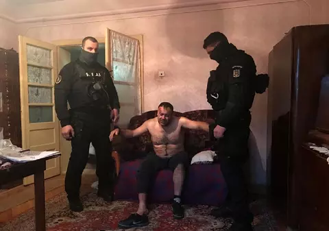 Ucigașul polițistului din Timiș, externat și transferat la penitenciar. Victima sa, înmormântată astăzi