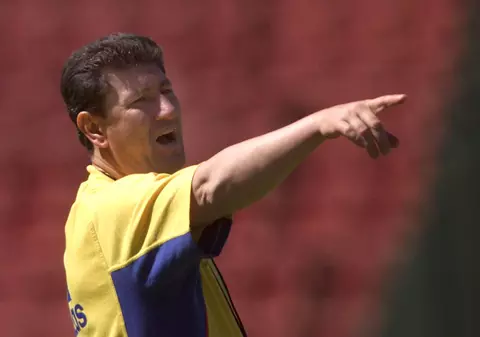 Îndemnul unui fost selecționer de la tineret pentru Rădoi: „Răzbună-ți generația!”. În 2001, tineretul Franței a zdrobit România cu 5-0 la general