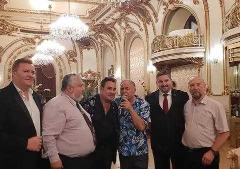 VIDEO/ Ionuț Dolănescu a trecut Oceanul ca să nășească iar! Vrea să bată recordul de 1.000 de fini ai tatălui său