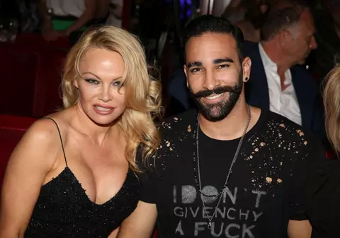 Pamela Anderson s-a despărţit de Adil Rami după ce a aflat că o înșela