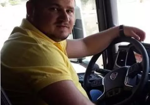 Cine este Gabriel, șoferul român care a salvat un tânăr pe cale să sară de pe pod, în Italia
