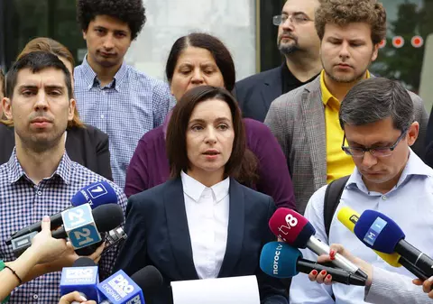 Maia Sandu, tot nemulțumită după deciziile Curții Constituționale: ”CC își continuă delirul, le solicit demisiile imediat”