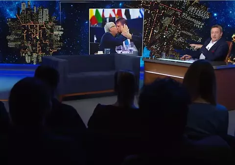 Deutsche Welle: Fotografii trucate cu Klaus Iohannis și Juncker prezentate în presa maghiară apropiată de Viktor Orban