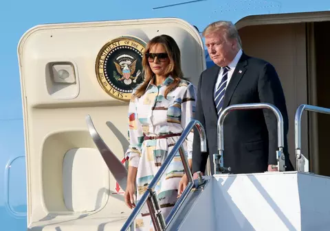 Doi politicieni expuși la persoane infectate cu coronavirus au avut contact direct cu Donald Trump. Unul dintre ei a mers în același avion cu președintele SUA