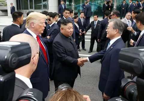 UPDATE. Donald Trump și Kim Jong Un s-au întâlnit la frontiera dintre Coreea de Nord și Coreea de Sud