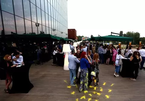 FOTO/ Unica Urban Party pe terasă. Vedete, bloggeri și  influenceri au participat la petrecere