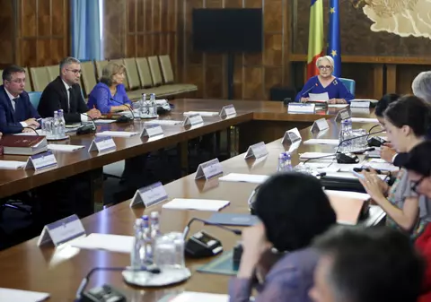 Dăncilă l-a demis pe prefectul de Bucureşti. Noul prefect este Ghincea Marius Cristian. La Olt, prefect a fost numită Angela Nicolae