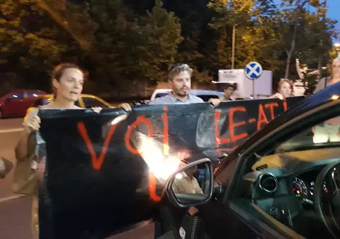 Tensiune maximă în PSD. Apare scenariul unui complot pentru dărâmarea Puterii. Dăncilă, reproş către colegi: "Am fost lăsată singură!" (surse)