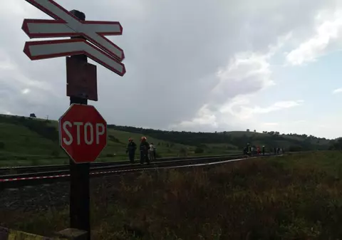 Accident feroviar mortal la Gârbău, în județul Cluj. Două persoane au decedat. Traficul feroviar a fost întrerupt