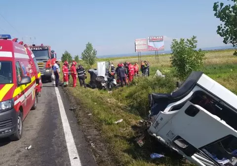 Patru oameni, morți într-un accident înfiorător în Dâmbovița. Nenorocirea a avut loc cauza unui șofer căruia i s-a făcut rău la volan