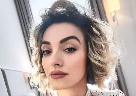 Ce făceau vedetele anul trecut pe vremea asta. Ana Morodan: „Mă pierdeam prin toate magazinele de antichități și vintage din Londra”