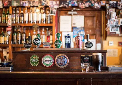 Qatarul ieftinește berea pentru suporterii care vor să vină la ediția din 2022 a Campionatului Mondial de Fotbal