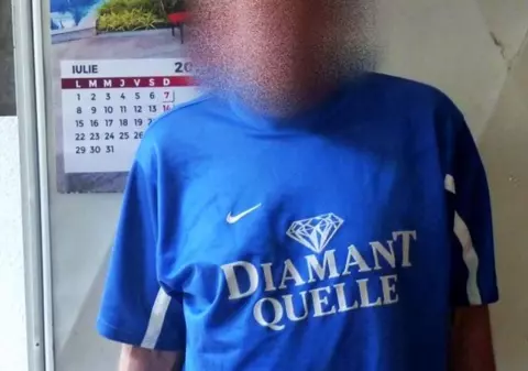 Bărbat de 57 de ani din Botoşani, acuzat de pedofilie. A acostat trei copii pe care voia sa îi ducă într-un cimitir