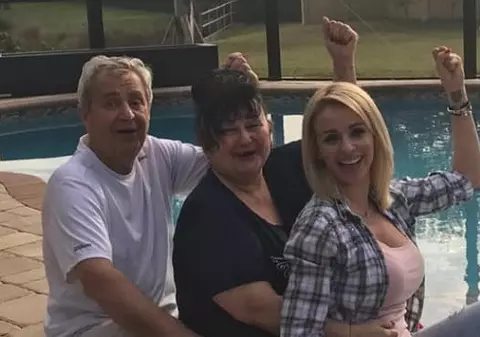 Catrinel Sandu nu poate trece peste moartea tatălui ei. „Ne este tare dor”