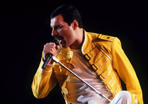 "Bohemian Rhapsody" a devenit prima piesă lansată înainte de anii 90 care a atins un miliard de vizualizări pe YouTube
