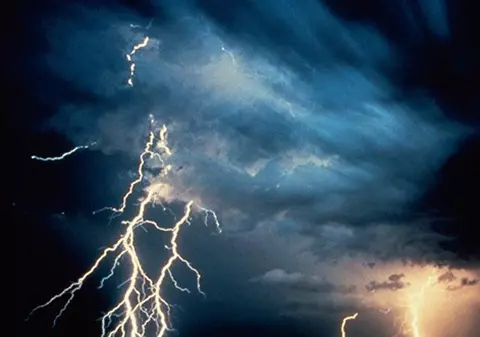 O atletă din Norvegia a murit în Italia lovită de fulger!