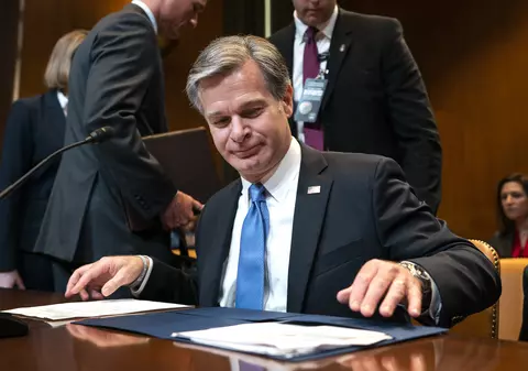 Șeful FBI îi acuză pe ruși că încearcă în continuare să influenţeze alegerile americane: "Sunt absolut hotărâţi"