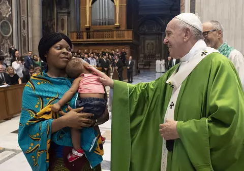 Papa Francisc, despre migranţi: „Sunt un simbol al tuturor celor excluşi”