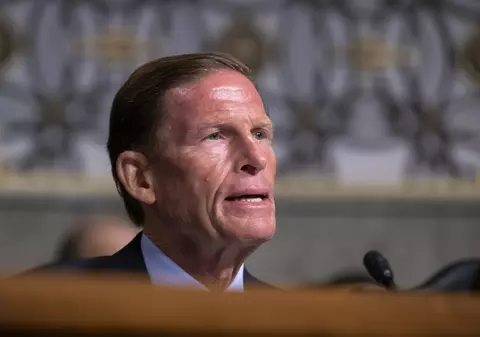 Senatul SUA confirmă numirea lui Mark Esper în funcţia de ministru al Apărării