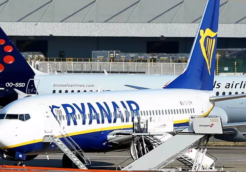 Directorul general al Ryanair spune că avioanele companiei nu vor zbura dacă locurile din mijloc trebuie să rămână goale pentru reguli de distanțare socială „idioate”