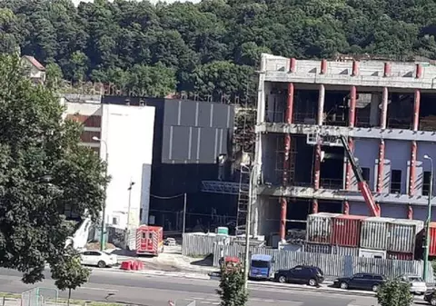 Un bărbat din Braşov a murit în timp ce lucra la ridicarea unui centru comercial