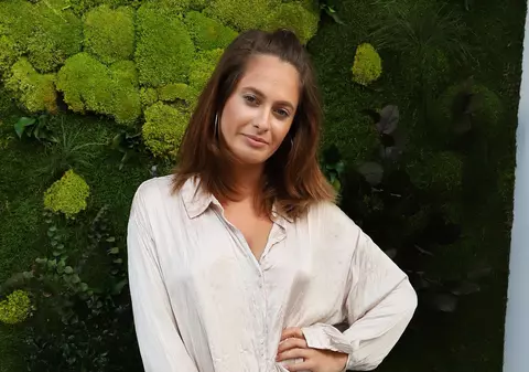 Raluka pregătește un concert online „doar cu piese noi”, pentru cei care nu-și permit să plătească bilet