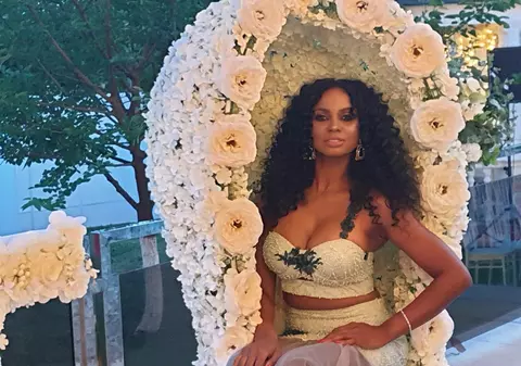 Laurette a prins buchetul de mireasă la nunta lui Brigitte Sfăt. "Ea are mână bună" | FOTO