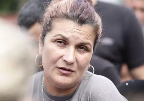 Iohannis a invitat-o pe mama Luizei Melencu la Cotroceni