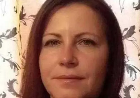 O îngrijitoare româncă din Italia e acuzată că-i droga pe bătrâni pentru a le lua banii!