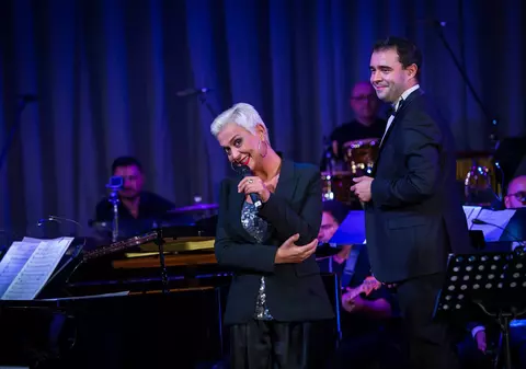 Monica Anghel, despre transformările prin care a trecut. "Până și fostul meu soț m-a întrebat dacă mi-am tăiat stomacul"