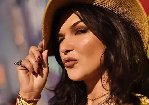Monica Bârlădeanu seamănă perfect cu mama ei. „Sunt singurele momente când mă simt copil”