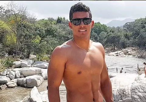 Un actor columbian a murit după ce a stat luni de zile în comă. S-a aruncat de pe un pod din cauza unei decepții în amor