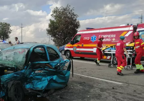 VIDEO | Cinci oameni răniți la Ovidiu, după ce o mașină a intrat pe contrasens