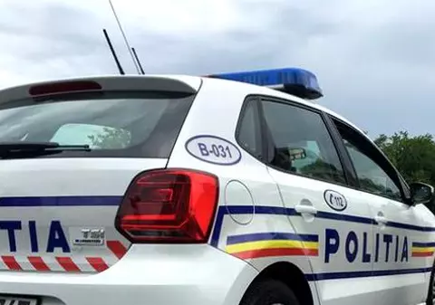 Un bărbat din Vrancea este cercetat pentru că ar fi făcut gesturi cu tentă sexuală în fața unei fetițe de cinci ani. Mama copilei l-a filmat!