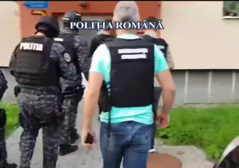 Român căutat de autoritățile din Germania pentru înşelăciuni pe internet, prins la Râmnicu Vâlcea