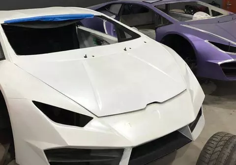 Replici de Ferrari și Lamborghini, fabricate într-o uzină clandestină din Brazilia. Cât costă copiile bolizilor de lux