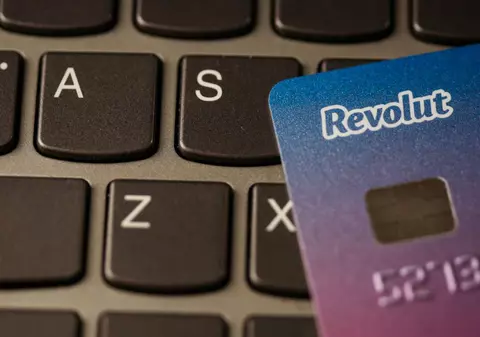 Revolut lansează conturile IBAN în lei, prin Libra Internet Bank